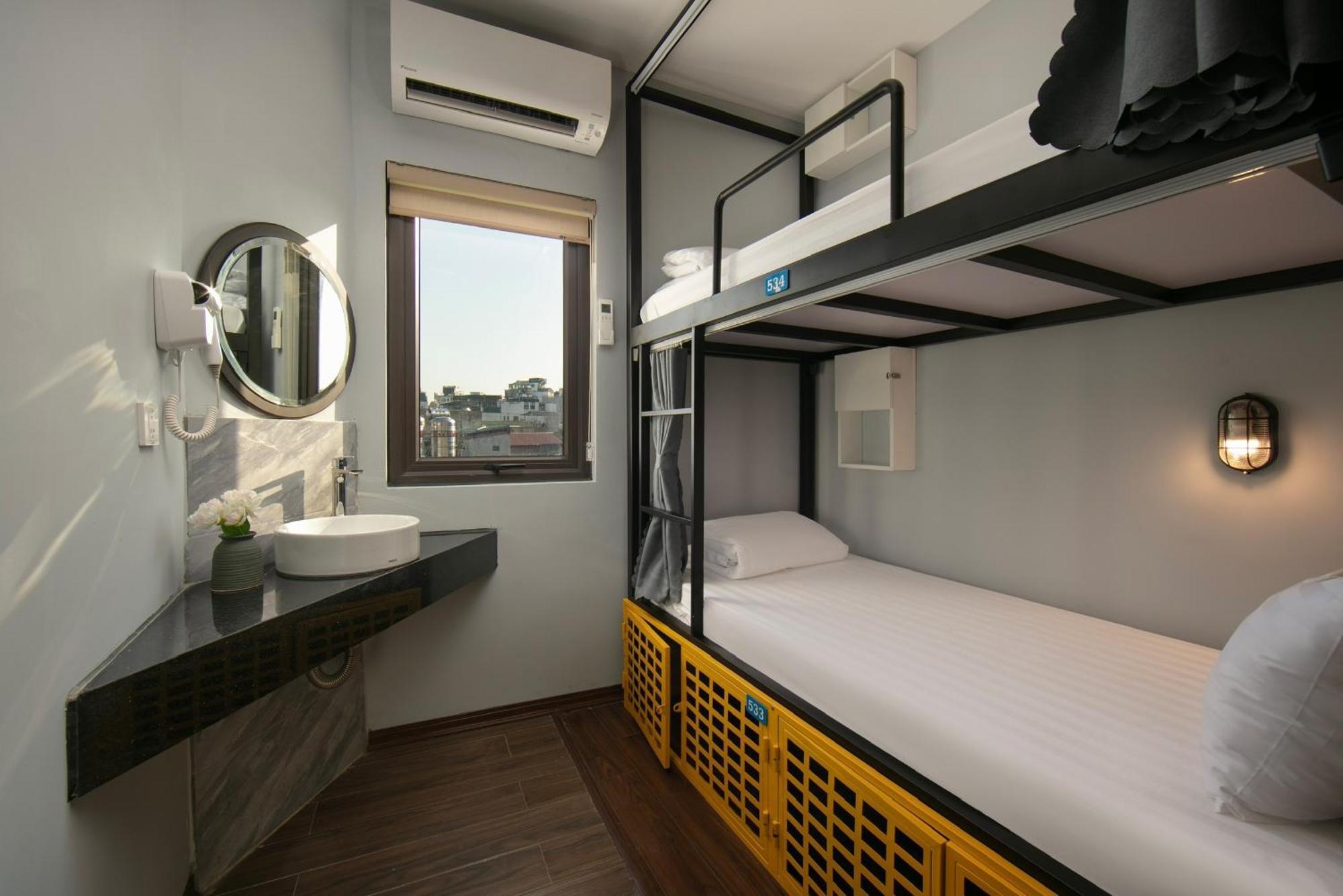 Lakeview Backpackers Hostel & Rooftop Bar Hanoi Exterior foto