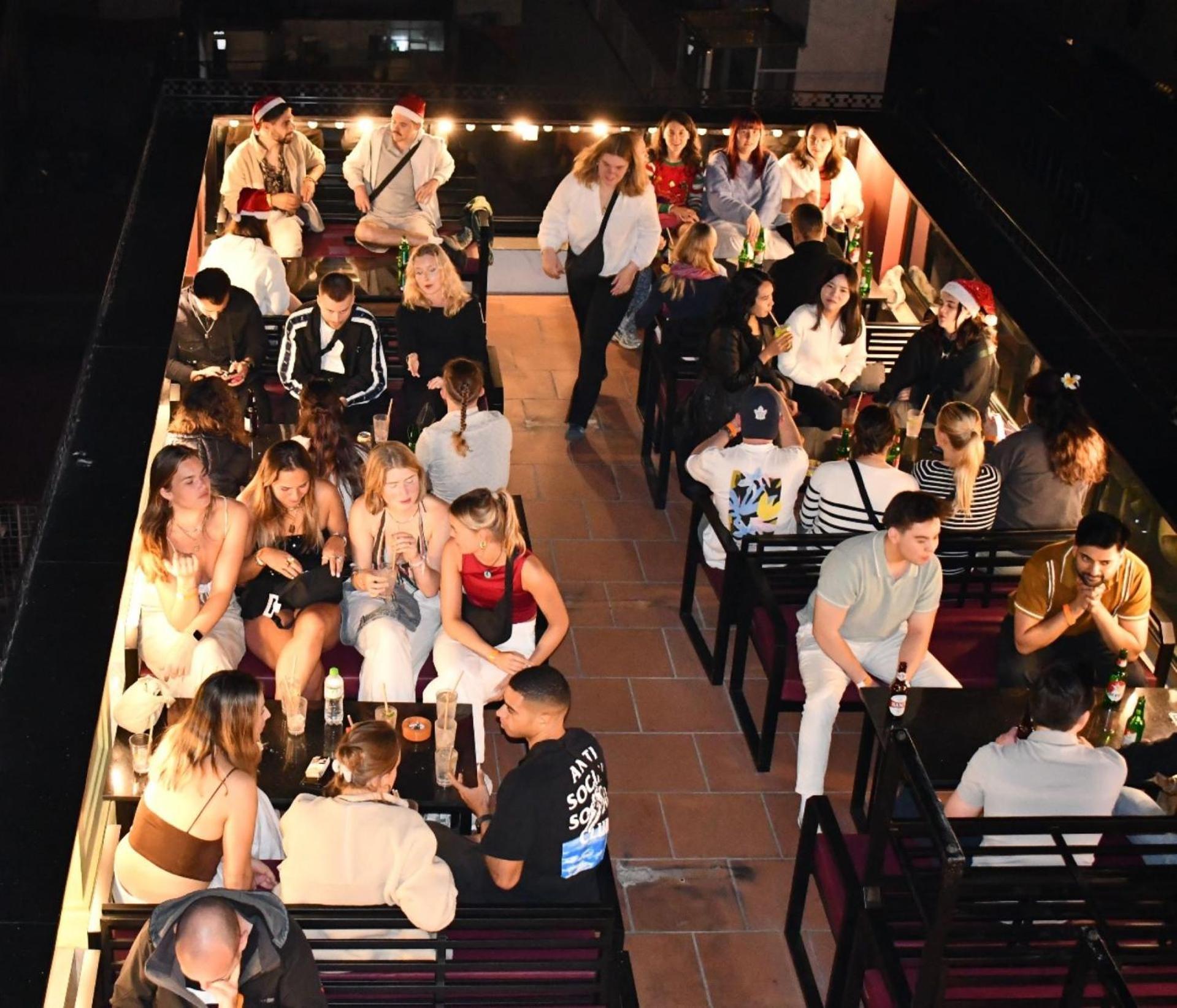 Lakeview Backpackers Hostel & Rooftop Bar Hanoi Exterior foto